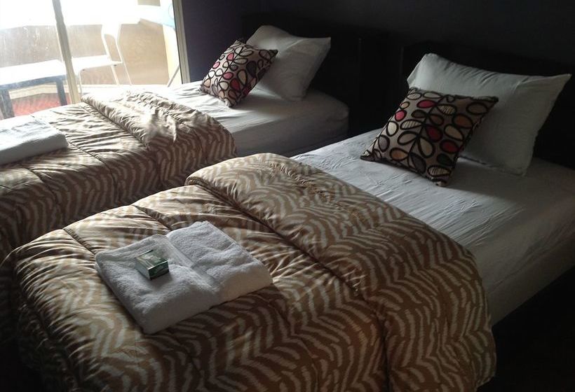 Oxford Furnished Apartments, Mississauga