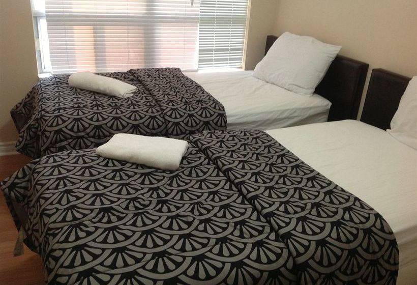 Oxford Furnished Apartments, Mississauga