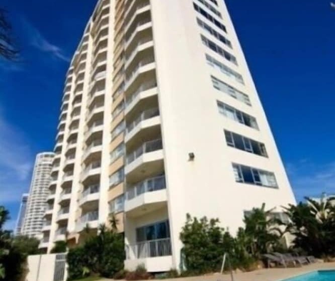 Pacific Plaza Apartments