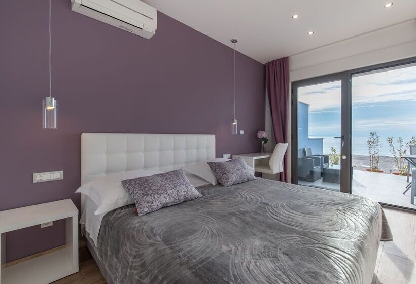 펜션 Beachfront Villa Mediteran