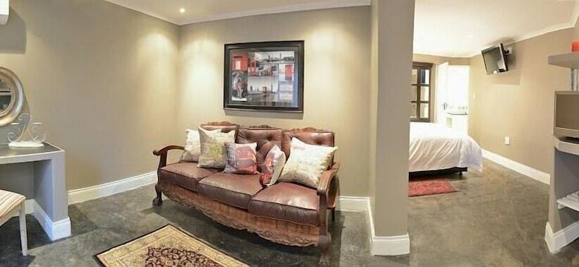 Пансион Duke & Duchess Boutique