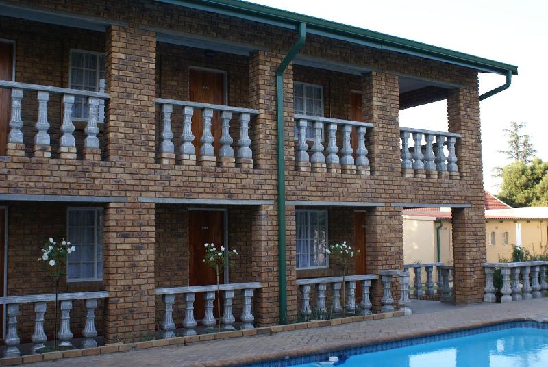 بنسيون Emerald Guesthouse