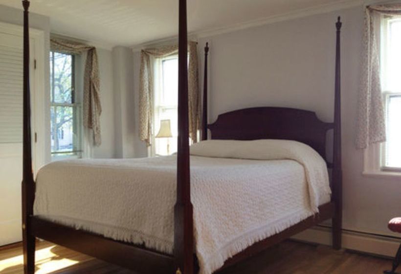 بنسيون The Market Street Inn