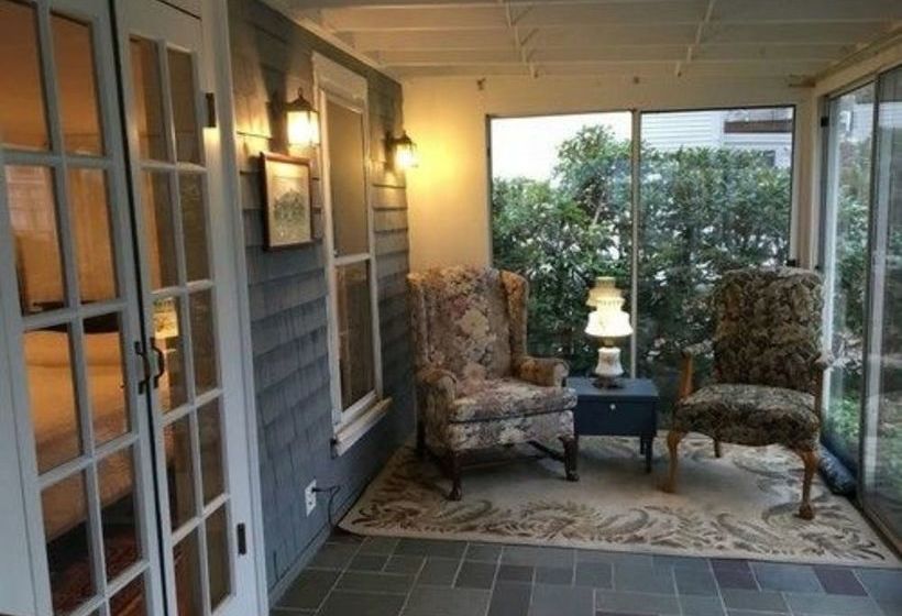 بنسيون The Market Street Inn