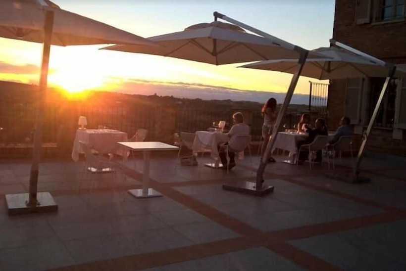 פנסיון Villa Fontana Relais Suite & Spa