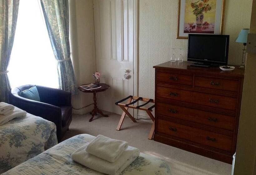 Пансион Yacht Bay View