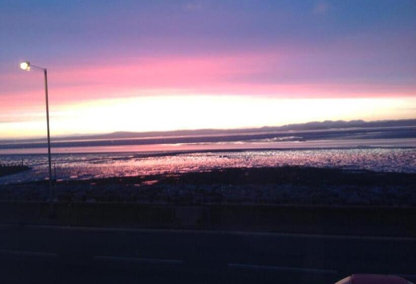 Пансион Yacht Bay View