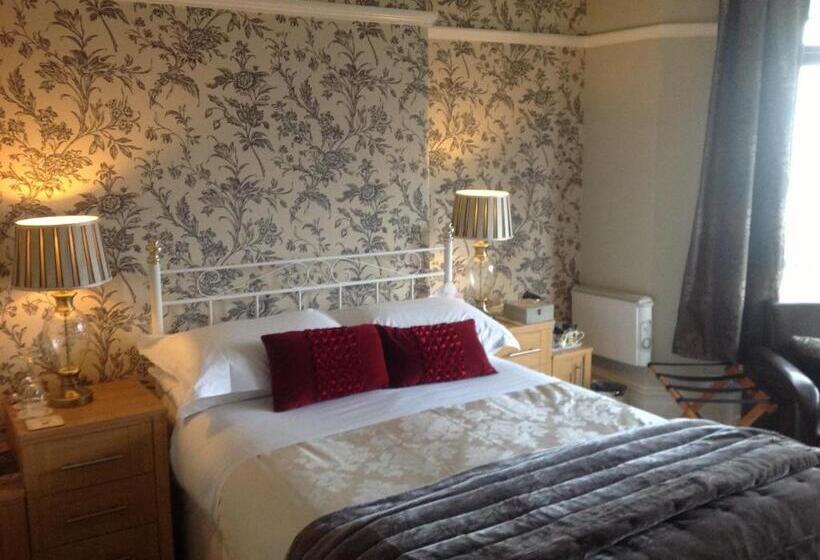 Пансион Yacht Bay View