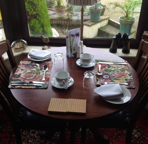 Пансион Yacht Bay View