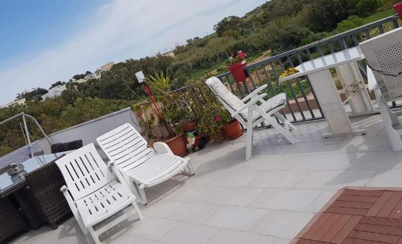 Stunning Views 4 Bedrooms Penthouse In Marsaxlokk