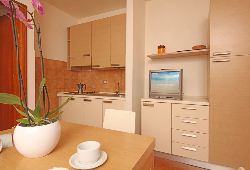 Oleandro Holiday Apartments