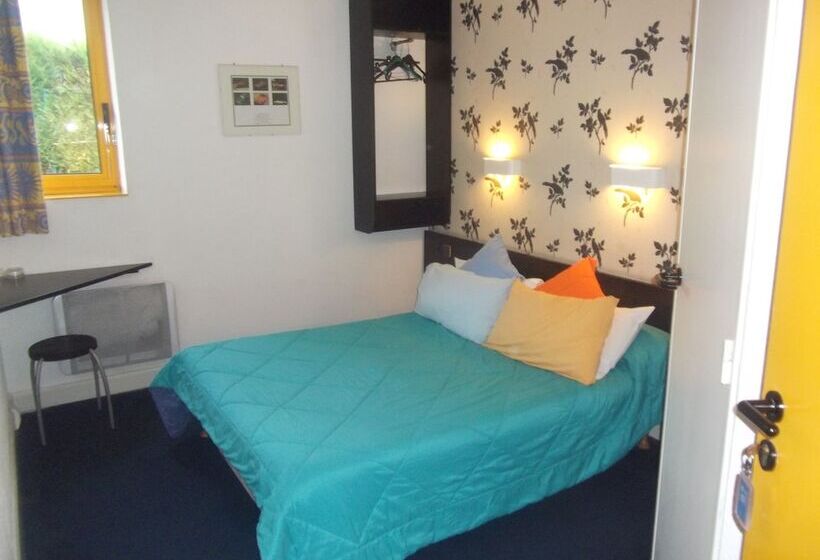 Rev Hotel Coignières