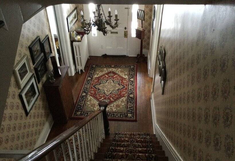 Riffles And Runs B & B