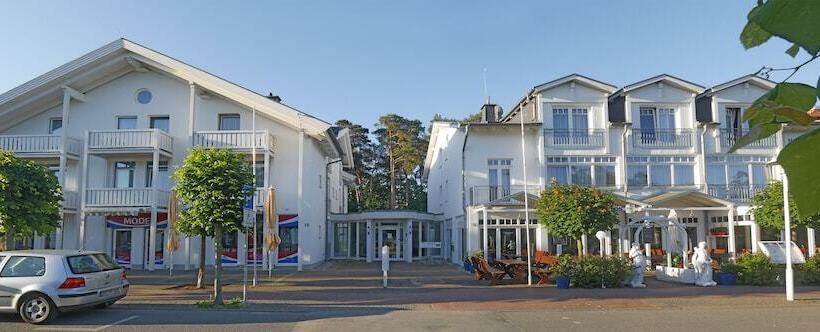 R&r Hotel Strandallee