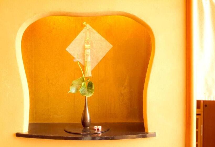 ريوكان Yugawara Retreat Goen No Mori