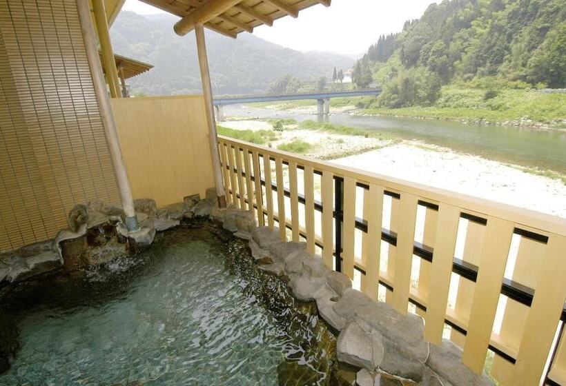 ریوکان Shisuikaku Toufuya