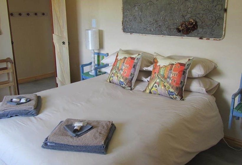 Seven Oaks Vineyard Cottages