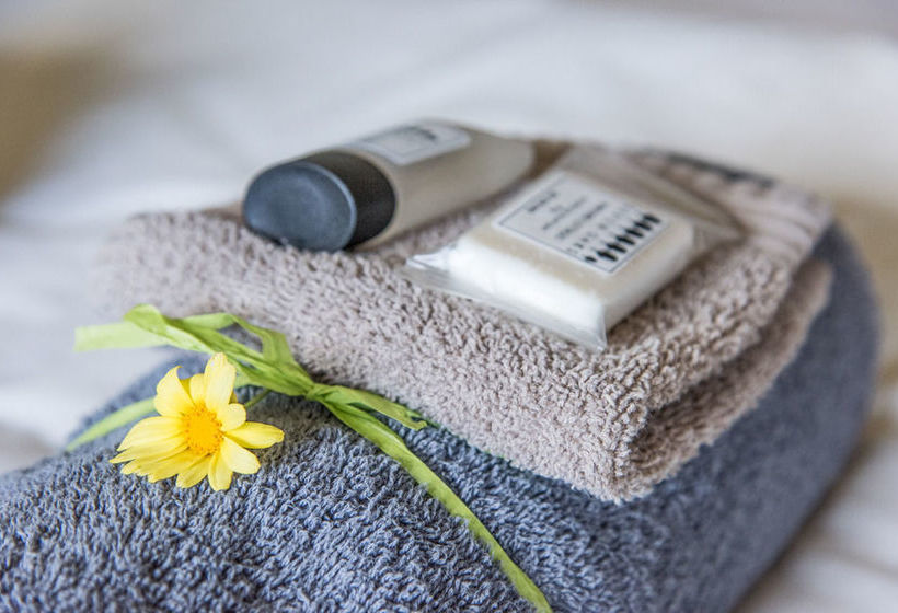 Seven Oaks Vineyard Cottages