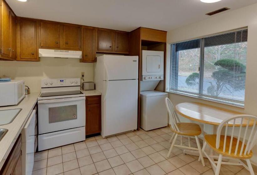 Stony Court At Bryce Mountain