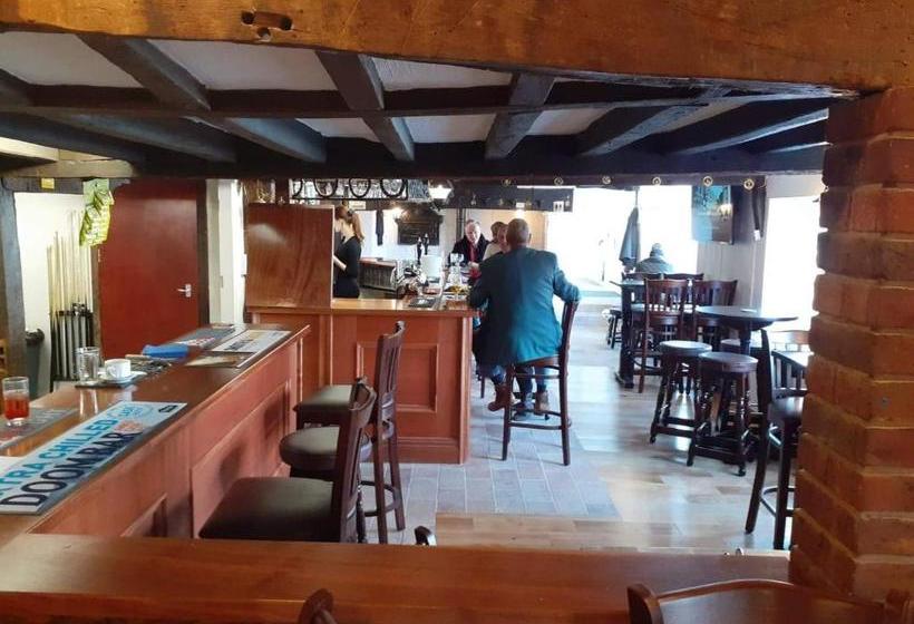 The Bear Inn And Burwash Motel