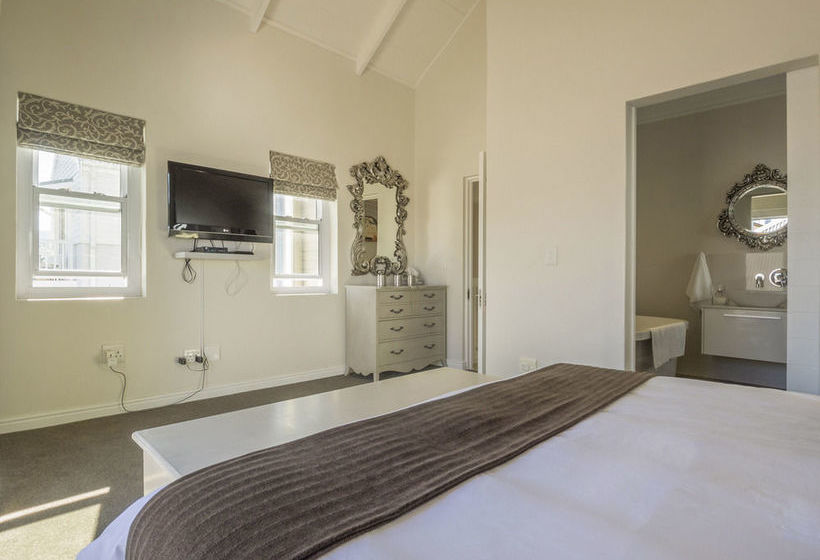 Thesen Islands Holiday House