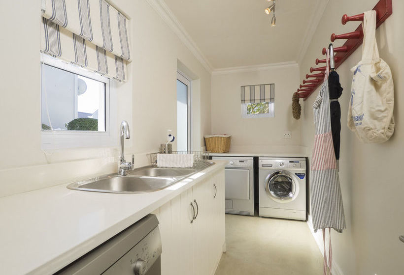 Thesen Islands Holiday House