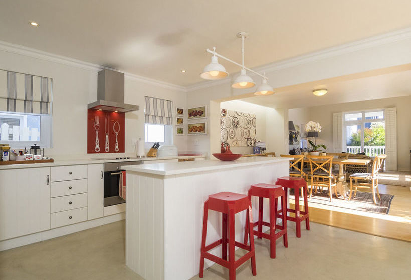 Thesen Islands Holiday House