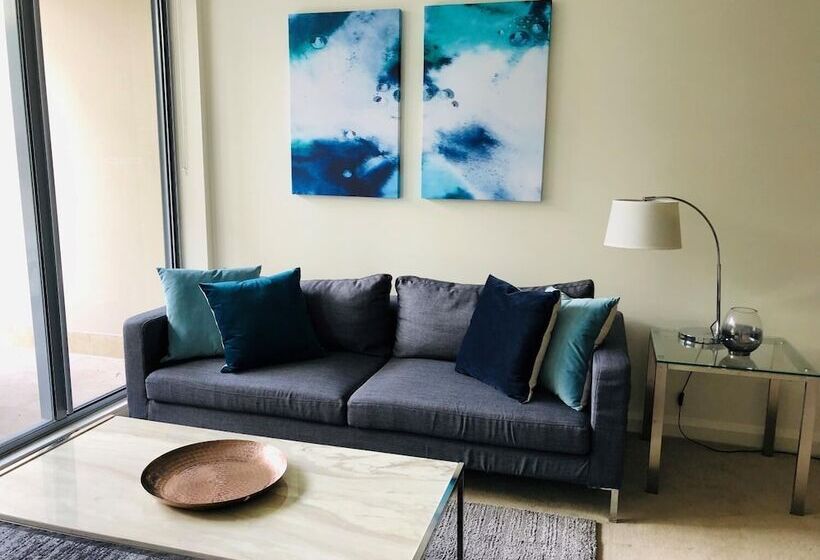 Wyndel Apartments   Encore