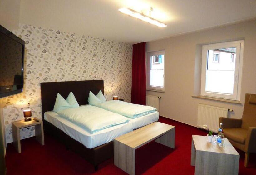 Zum Kronprinzen Hotel Garni