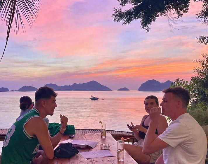 هاستل Lepont Cat Ba Bungalow