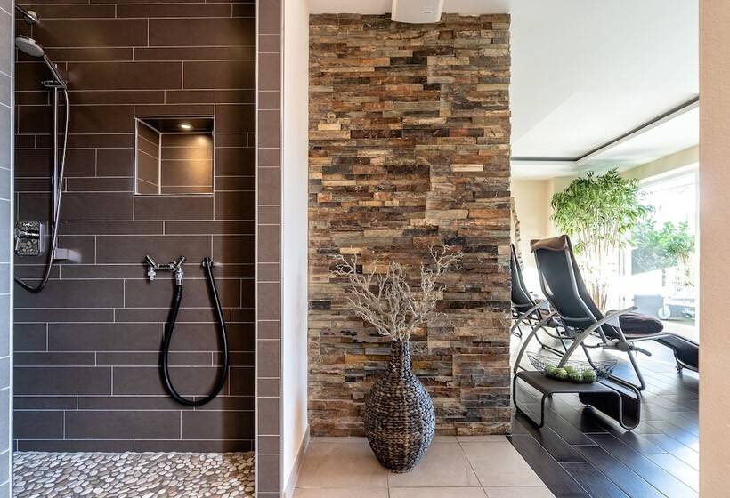 Altstadthotel Guesthouse Die Galerie