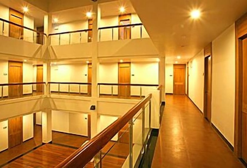 Baan Saikao Plaza Hotel & Service Apartment