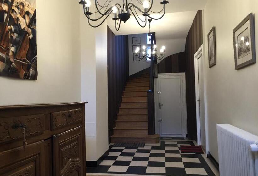 مبيت وإفطار Au Coeur De Beauvais