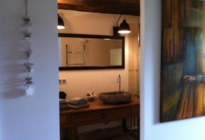 Bed and Breakfast Au Septième Sens