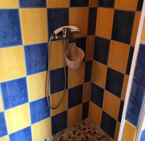 ベッドアンドブレックファースト Caseddu Di Chjarastella