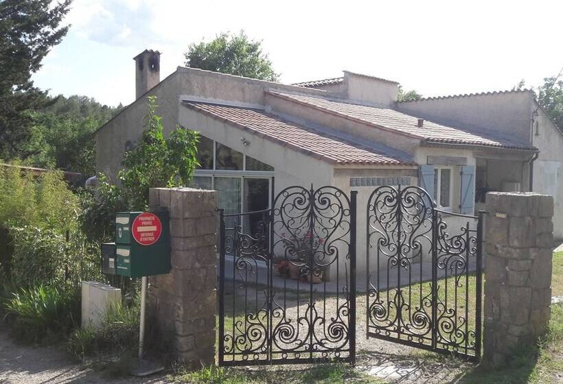 مبيت وإفطار Chambres D Hotes Au Pays De Fayence