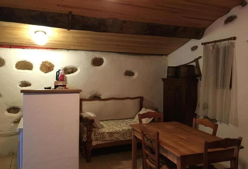 ベッドアンドブレックファースト Caseddu Di Chjarastella