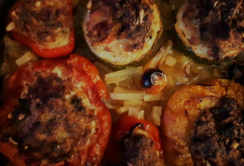 مبيت وإفطار Chambres Et Table D Hôtes Le Jardin De Tesse