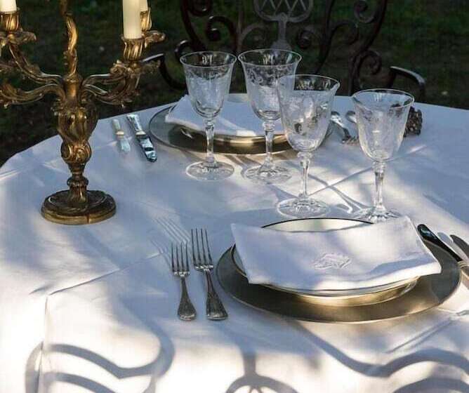 민박 Chateau De Canac