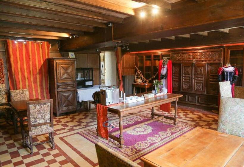تختخواب و صبحانه Château De La Frogerie
