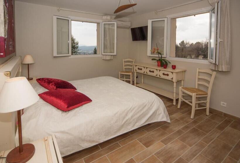 مبيت وإفطار Les Chambres Du Restaurant Le Castellaras   Teritoria