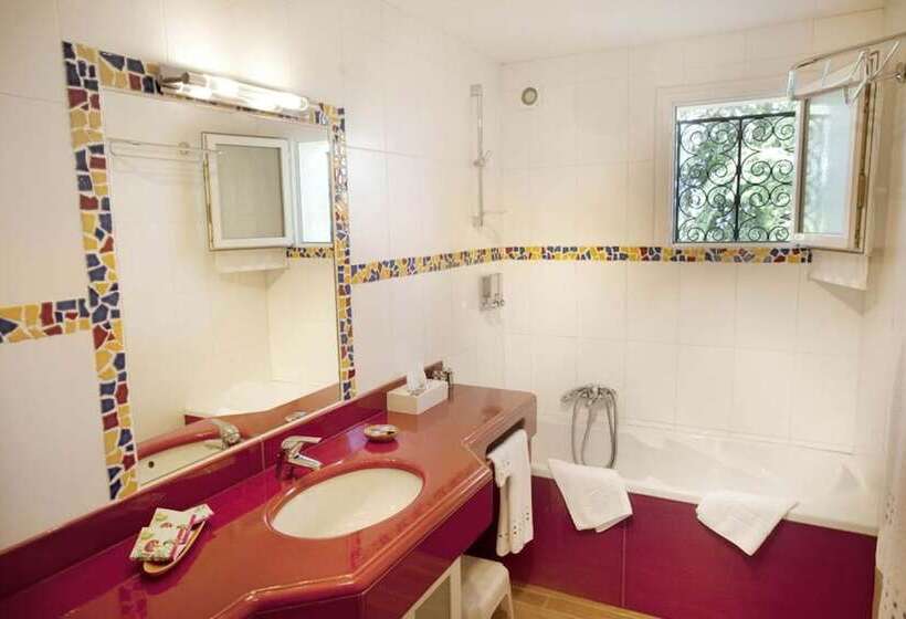 مبيت وإفطار Les Chambres Du Restaurant Le Castellaras   Teritoria