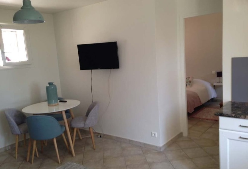 مبيت وإفطار Les Chambres Du Restaurant Le Castellaras   Teritoria