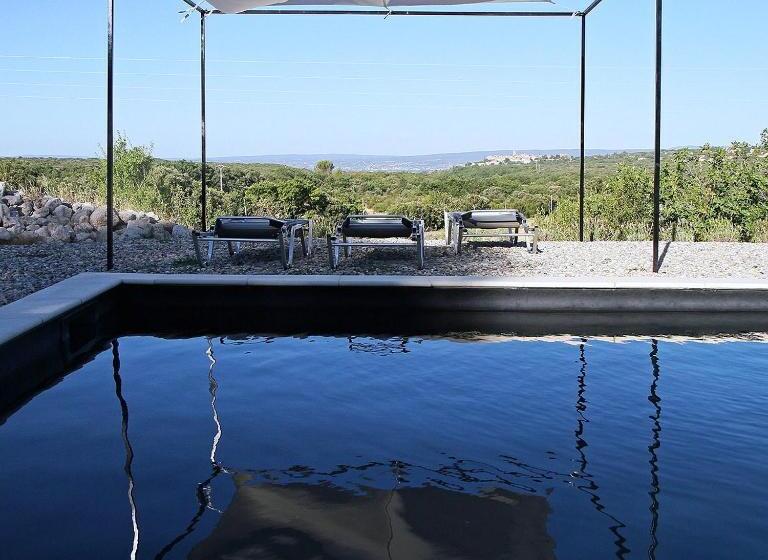 مبيت وإفطار Les Esplanes