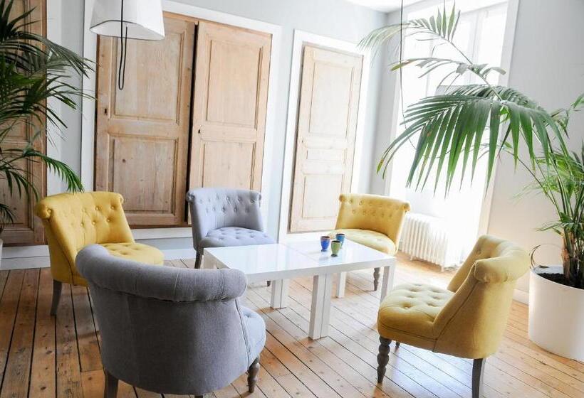 住宿加早餐  Les Parfums De Madeleine