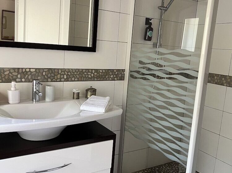تختخواب و صبحانه Maison Douce Arles