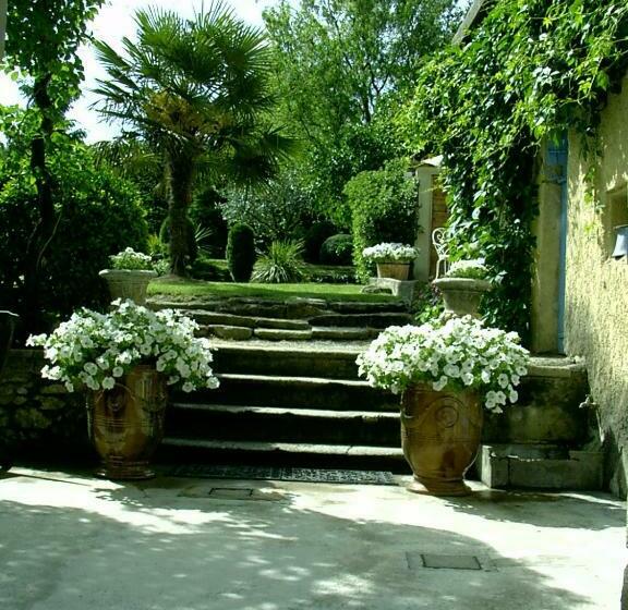 مبيت وإفطار Maison Sule