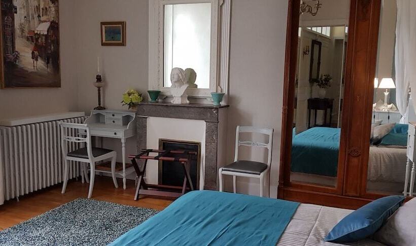 צימר Manoir De Tireveste