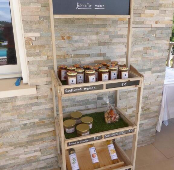 ベッドアンドブレックファースト Perula Di Machja