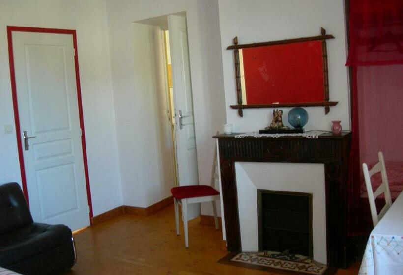 Bed and Breakfast Sous La Glycine